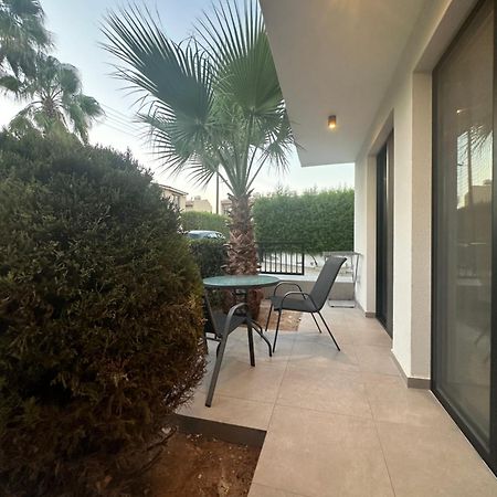 Royal Sunset Studios & Apartments Limassol Extérieur photo