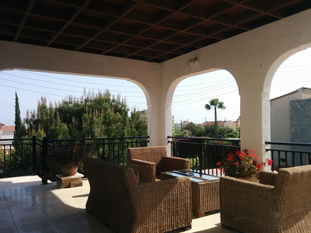 Royal Sunset Studios & Apartments Limassol Extérieur photo